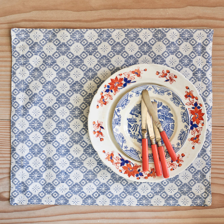 Designer Placemats Oval Quilted Placemats Tori Murphy — Tori Murphy Ltd